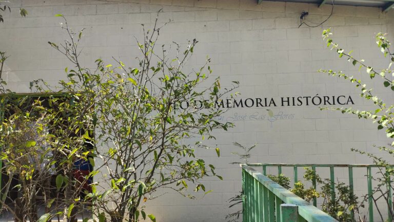 Vista general de la entrada del Museo de Memoria Histórica San José Las Flores. Crédito: Museo de Memoria Histórica San José Las Flores.